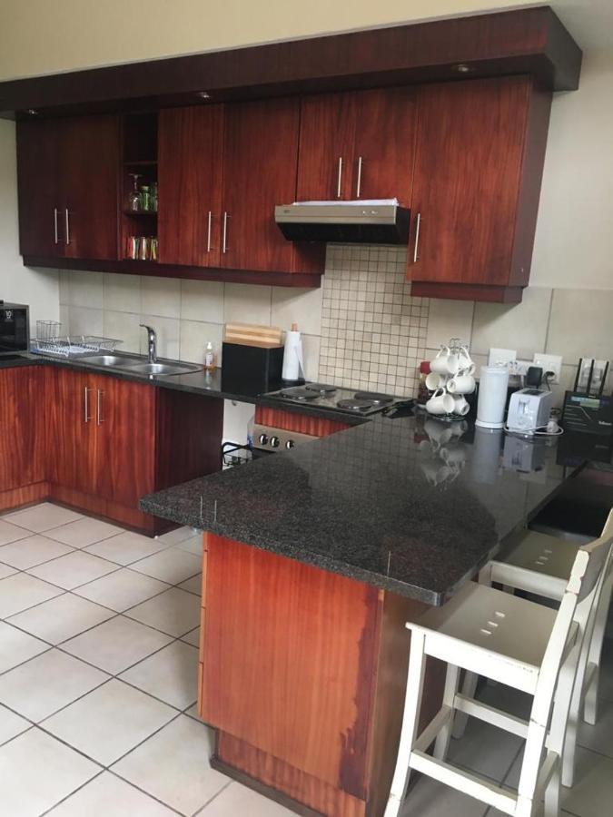 Oyster Walk On Main Apartamento Knysna Exterior foto